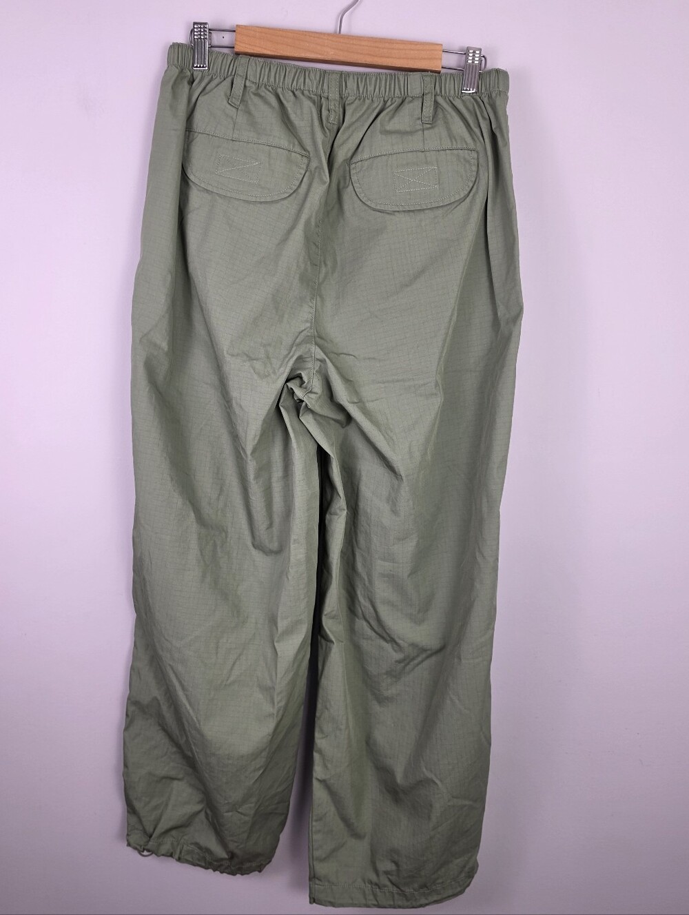 BDG Urban Outfitters Green Parachute Utility Pants Women's Size Medium NWT - Picture 6 of 14
